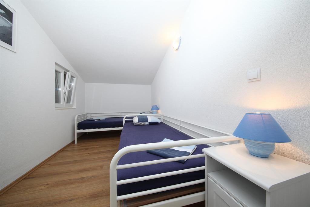 Apartments Plana, Zaostrog Buitenkant foto